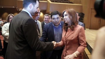 Κριστίνα Φερνάντες -Κίρχνερ: Το ΔΝΤ κατέστρεψε τον παραγωγικό ιστό της Αργεντινής