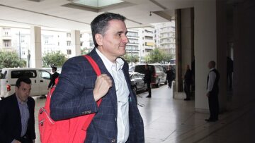 Τσακαλώτος: Η ρύθμιση του χρέους θα δημιουργήσει ασφαλές οικονομικό περιβάλλον