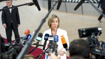 Μογκερίνι: Οι ΗΠΑ να μην διακόψουν τη χρηματοδότηση στον ΟΗΕ για τους πρόσφυγες