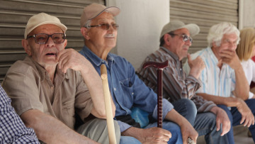 Στο 25% από το 18% θα φτάσει τελικά το «ψαλίδι» στις συντάξεις!