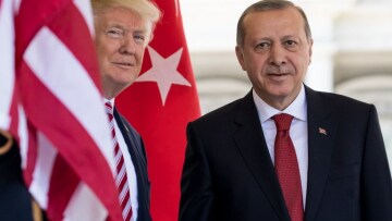 Ελιγμός Τραμπ με την υπόθεση του πάστορα Μπράνσον στο αίτημα Ερντογάν για τον Γκιουλέν