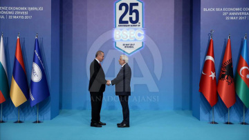 Παυλόπουλος σε Ερντογάν: Οι ιδιαιτερότητες να μην διευρύνουν τις αποστάσεις