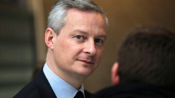 Γαλλία: «Ποτέ δεν ήμουν τόσο ανοιχτή» - Viral η τολμηρή σκηνή σεξ στο βιβλίο του υπουργού Οικονομικών!