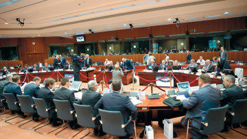 Βερολίνο: Μπορεί ο Τσίπρας να πέρασε όλα τα μέτρα, αλλά το χρέος θα συζητηθεί μετά το 2018