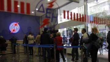 Σε σύμβουλο 12 εκατ. ευρώ για να κυνηγήσει τα «φέσια» της ΔΕΗ