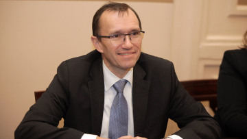 Κυπριακό: Χωριστές συναντήσεις με Αναστασιάδη και Ακιντζί σχεδιάζει ο Άιντε 