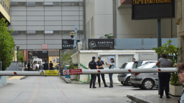 Σταθερή η κατάσταση της υγείας του Παπαδήμου - Παραμένει στην εντατική 