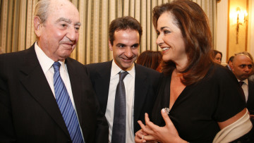 Οικογένεια Μητσοτάκη: Να μην γίνει η κηδεία δημοσία δαπάνη