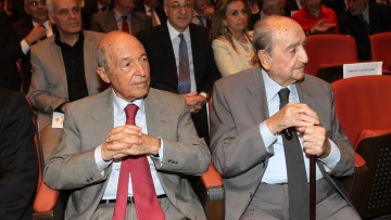 Σημίτης: Ρεαλιστής, ανθεκτικός και με κοινοβουλευτική κουλτούρα ο Κωνσταντίνος Μητσοτάκης