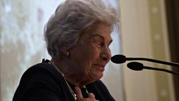 Επίτιμη διδάκτωρ του Πανεπιστημίου Αθηνών η Κική Δημουλά