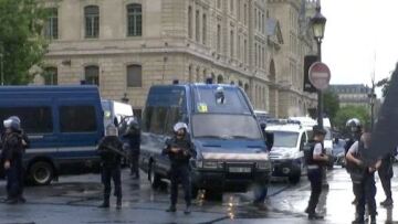 Παναγία των Παρισίων: Πίστη στο Ισλαμικό Κράτος δηλώνει σε βίντεο ο δράστης της επίθεσης