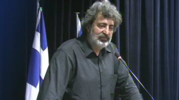 Ο Πολάκης πανηγυρίζει για την ανεύρεση των ενδοσκοπίων στην Κολομβία 