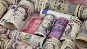 Βρετανία: Η στερλίνα χάνει 0,4% έναντι του δολαρίου - Σε χαμηλά 7μηνου σε σχέση με το ευρώ