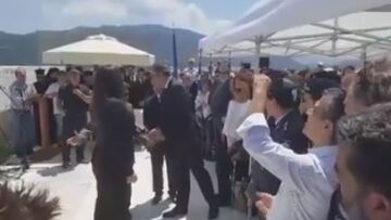 Επιμένει η Κωνσταντοπούλου: Ο Γλέζος έβαλε με τα χέρια του στο μνημείο τη σημαία του κατακτητή