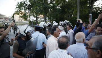 Νύχτα τρόμου στο Μενίδι: Εκατοντάδες ριπές όπλων από τους καταυλισμούς