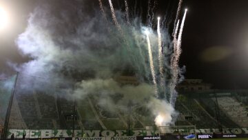 Παναθηναϊκός: «Ντου» οπαδών στα γραφεία της ΠΑΕ