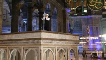 Τουρκικό παραλήρημα: Να ακούσει η Ελλάδα και ο κόσμος, στην Αγιά Σοφιά πάντα θα διαβάζεται προσευχή!