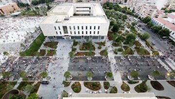 Στα χαρακώματα η Αθήνα με τα Τίρανα μία ημέρα μετά τον θρίαμβο Ράμα