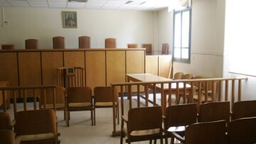 Να κλείσουν τα δικαστήρια λόγω καύσωνα ζητούν δύο δικαστές- συνδικαλιστές