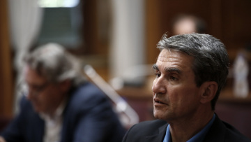 Λοβέρδος κατά ΣΥΡΙΖΑ για δηλώσεις περί «γερμανικού δακτύλου» στη μη έκδοση των «8»