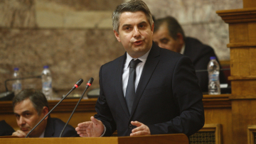 Στη Βουλή φέρνει το «παράλληλο νόμισμα» η Δημοκρατική Συμπαράταξη