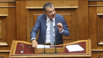 Θεοδωράκης: Να ελεγχθεί ο Καμμένος για το Noor 1 - Κανείς δεν έχει ασυλία