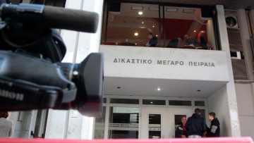 «Θόλωνα και ήθελα να επιτεθώ σε κορίτσια», λέει ο σάτυρος των ασανσέρ 