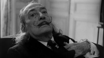 Ισπανία: Ιατροδικαστές έλαβαν δείγματα DNA από τη σορό του Σαλβαδόρ Νταλί 