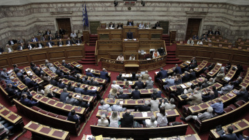 Αναβάλλεται λόγω του σεισμού η συζήτηση στη Βουλή για Noor 1 και Καμμένο μετά το αίτημα Μητσοτάκη