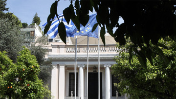 Το Μαξίμου περιμένει τα… νταούλια των αγορών