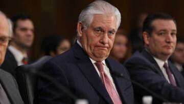 Το Στέιτ Ντιπάρτμεντ διαψεύδει ότι ο Ρεξ Τίλερσον σκέφεται να παραιτηθεί