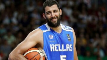 Μπουρούσης: «Όσοι είμαστε στην Εθνική, το κάνουμε με την ψυχή μας»