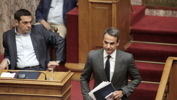 Γενέθλια Τσίπρα σήμερα: Το... δώρο του Μητσοτάκη 