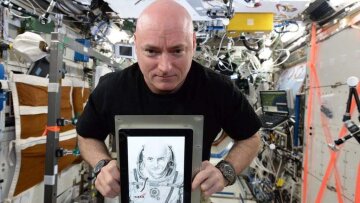 Πώς περνούσε στο διάστημα ο αστροναύτης Σκοτ Κέλι;