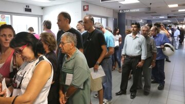 Ποιοι σήκωσαν τα φορολογικά βάρη - Δεν πλήρωσαν τρεις στους δέκα