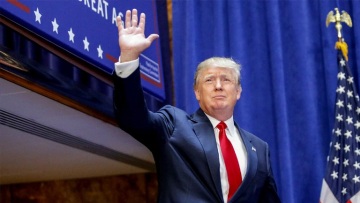 ΗΠΑ: Αναχώρησε για διακοπές 17 ημερών ο Τραμπ