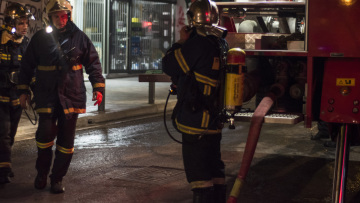 Τραγωδία στη Μυτιλήνη: Δύο αδέλφια νεκρά από πυρκαγιά στις εργατικές κατοικίες Πολιχνίτου