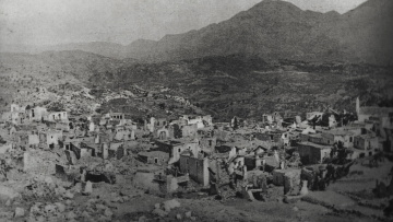 Ολοκαύτωμα στα Ανώγεια: Πέρασαν 73 χρόνια από τη μέρα που οι Γερμανοί έκαψαν το χωριό