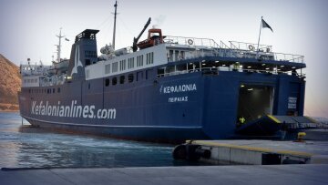 Κεφαλονιά: Έχουμε επανειλημμένως μεταφέρει πυροσβέστες δωρεάν, απαντά η εταιρεία 