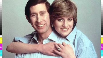 Τα 20 χρόνια από το θάνατο της Νταϊάνα ρίχνουν στα τάρταρα τη δημοτικότητα του Καρόλου