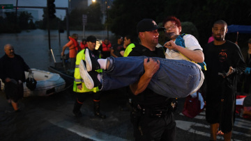 ΗΠΑ: Ο τυφώνας Χάρβεϊ απειλεί τώρα τη Λουιζιάνα