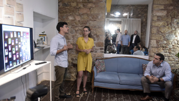 Τσίπρας σε Βρετανό: Αν μάθεις καλά ελληνικά θα σε κάνω... υπουργό Οικονομικών