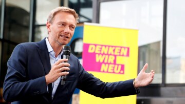 Ναι στην ελάφρυνση χρέους αλλά να ακολουθήσει Grexit λέει ο ηγέτης των Γερμανών Φιλελευθέρων