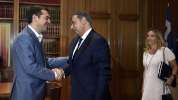 Τσίπρας προς Κορκίδη: «Να ξαναχτίσουμε την μικρομεσαία επιχειρηματικότητα σε πιο υγιή βάση»