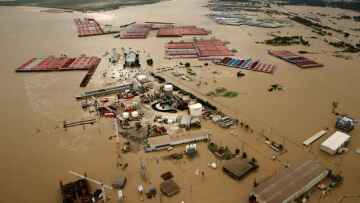 Εγκαταστάσεις με χημικά πλημμύρισαν από τον τυφώνα Χάρβεϊ
