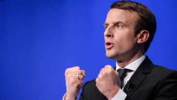 44 Έλληνες επιχειρηματίες μαζί με τον Μακρόν και μεγάλες γαλλικές εταιρείες σε φόρουμ