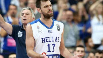 Απάντηση Μάντζαρη σε Αντετοκούνμπο: «Δεν υπάρχει παίκτης που να θέλει να χάσει η ομάδα του»