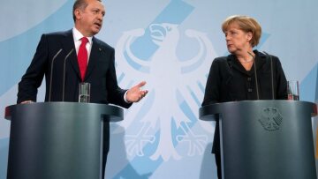 DW: Τέλος των ενταξιακών διαπραγματεύσεων με την Τουρκία;