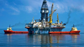 Πιέσεις από ΕΛΠΕ και Γάλλους για τα πετρέλαια στο Ιόνιο