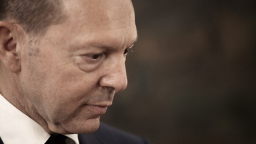 Στουρνάρας: Τα τρία βήματα για να σταθεί η Ελλάδα στα πόδια της - Έχουμε ακόμη δρόμο